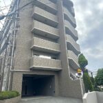 駐車場入口