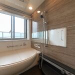 居住中ですが家具・家電を撤去後のイメージです。 (風呂)