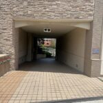 駐車場入口 駐車場入口
