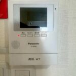 インターホン(中) インターホン(中)