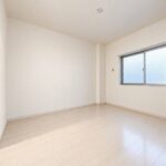 洋室　約６帖※家具・家電など撤去後のイメージになります。