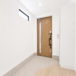 家具・家電を撤去後のイメージです。 (玄関) 家具・家電を撤去後のイメージです。 (玄関)