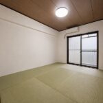 和室 居住中ですが家具・家電を撤去後のイメージです。