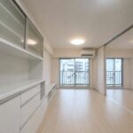 リビング※居住中ですが、家具・家電など撤去後のイメージになります。