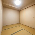 和室 居住中ですが家具・家電を撤去後のイメージです。