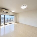 リビング※家具・家電など撤去後のイメージになります。