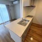 家具・家電を撤去後のイメージです。 (キッチン)